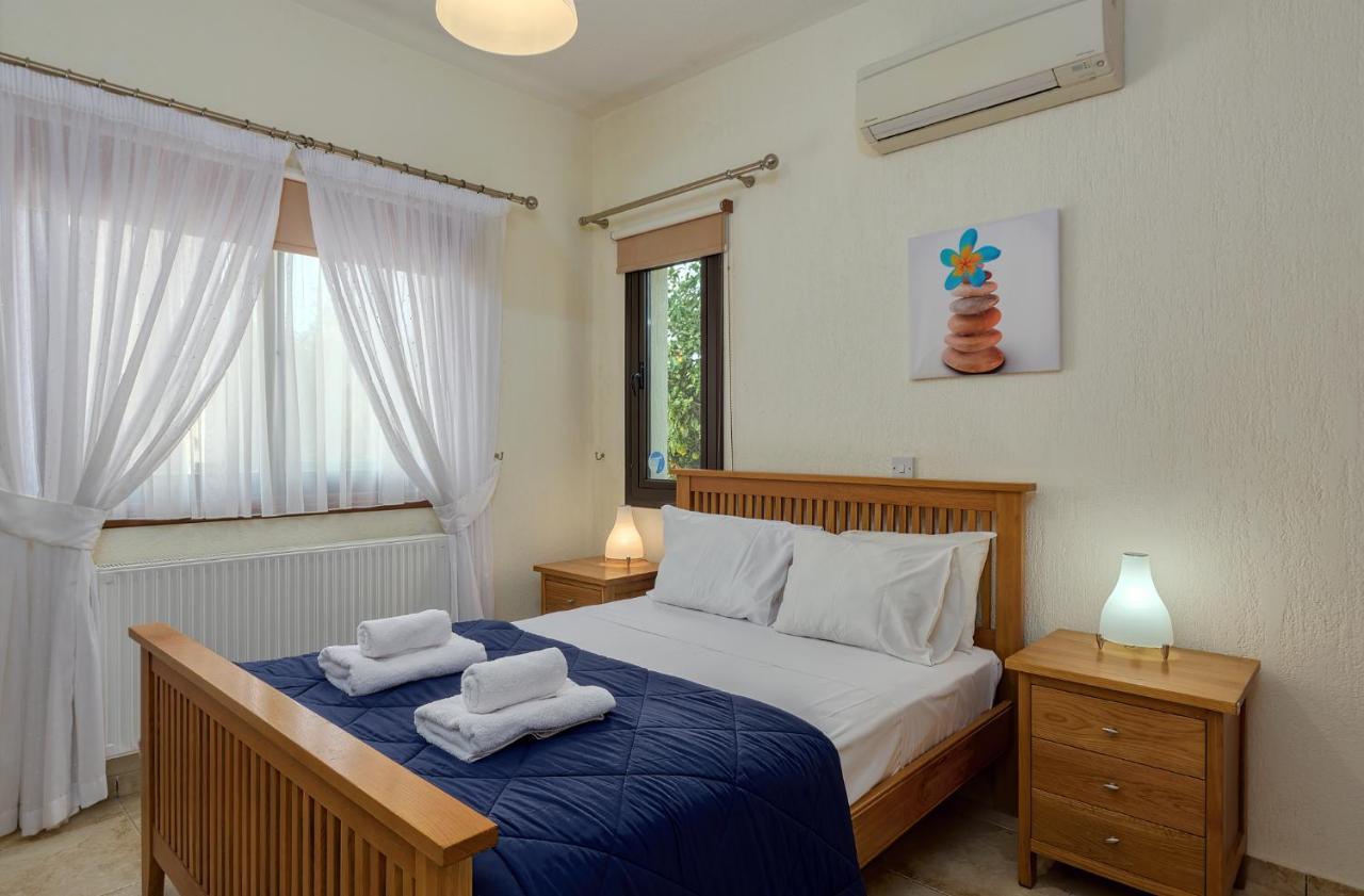 Villa Camelot By Ezoria Villas Coral Bay Extérieur photo