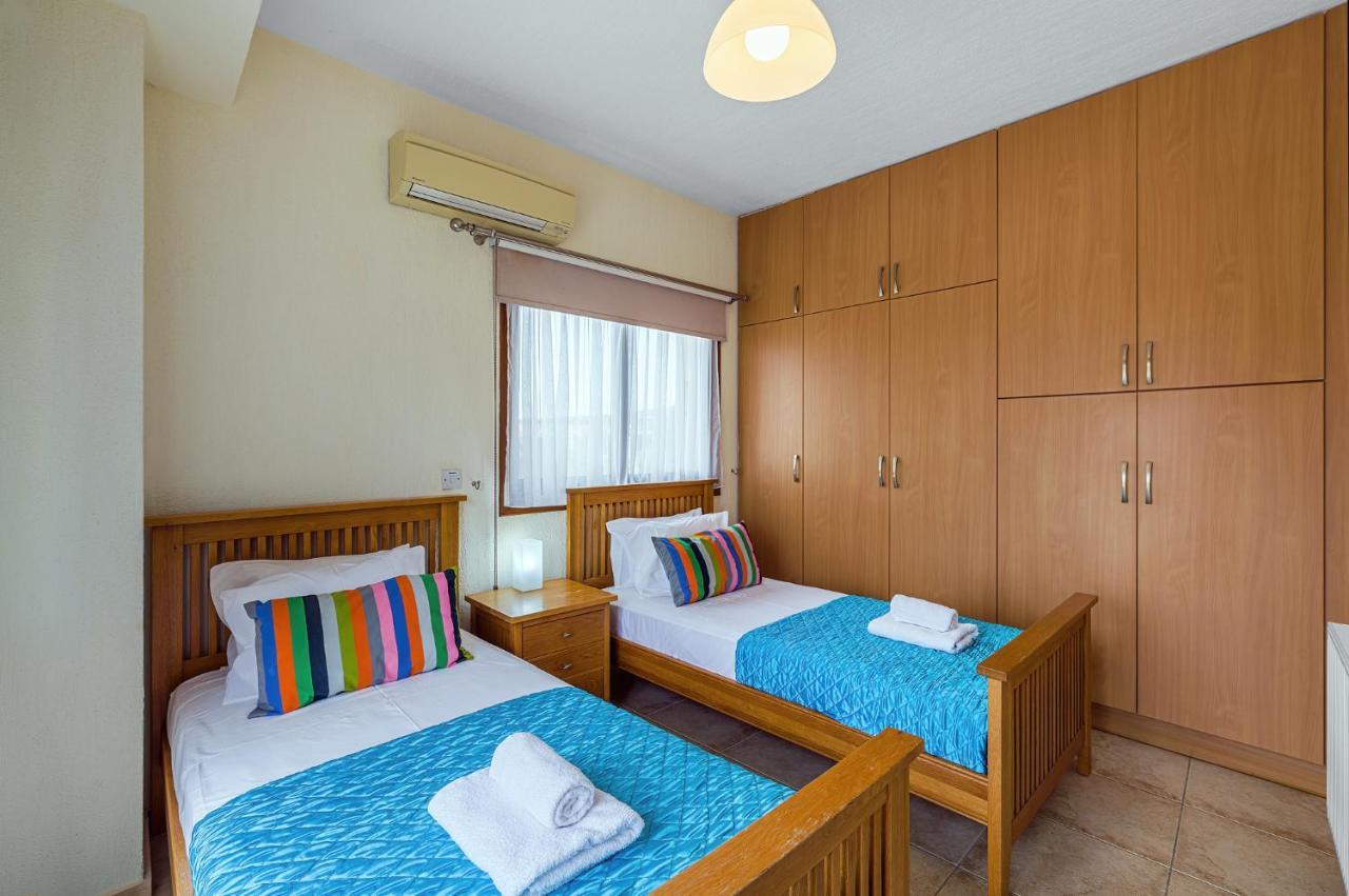Villa Camelot By Ezoria Villas Coral Bay Extérieur photo